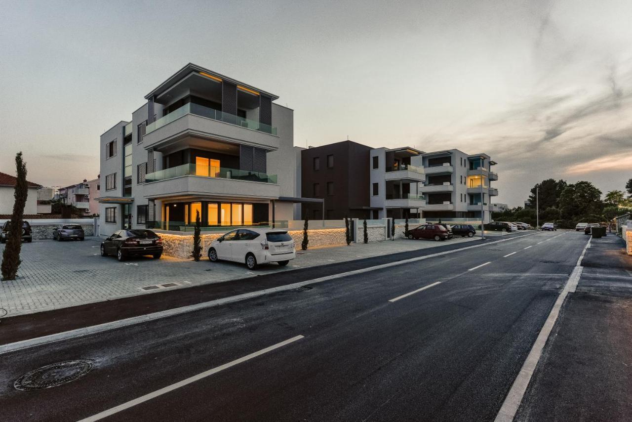 Lunula Apartment *