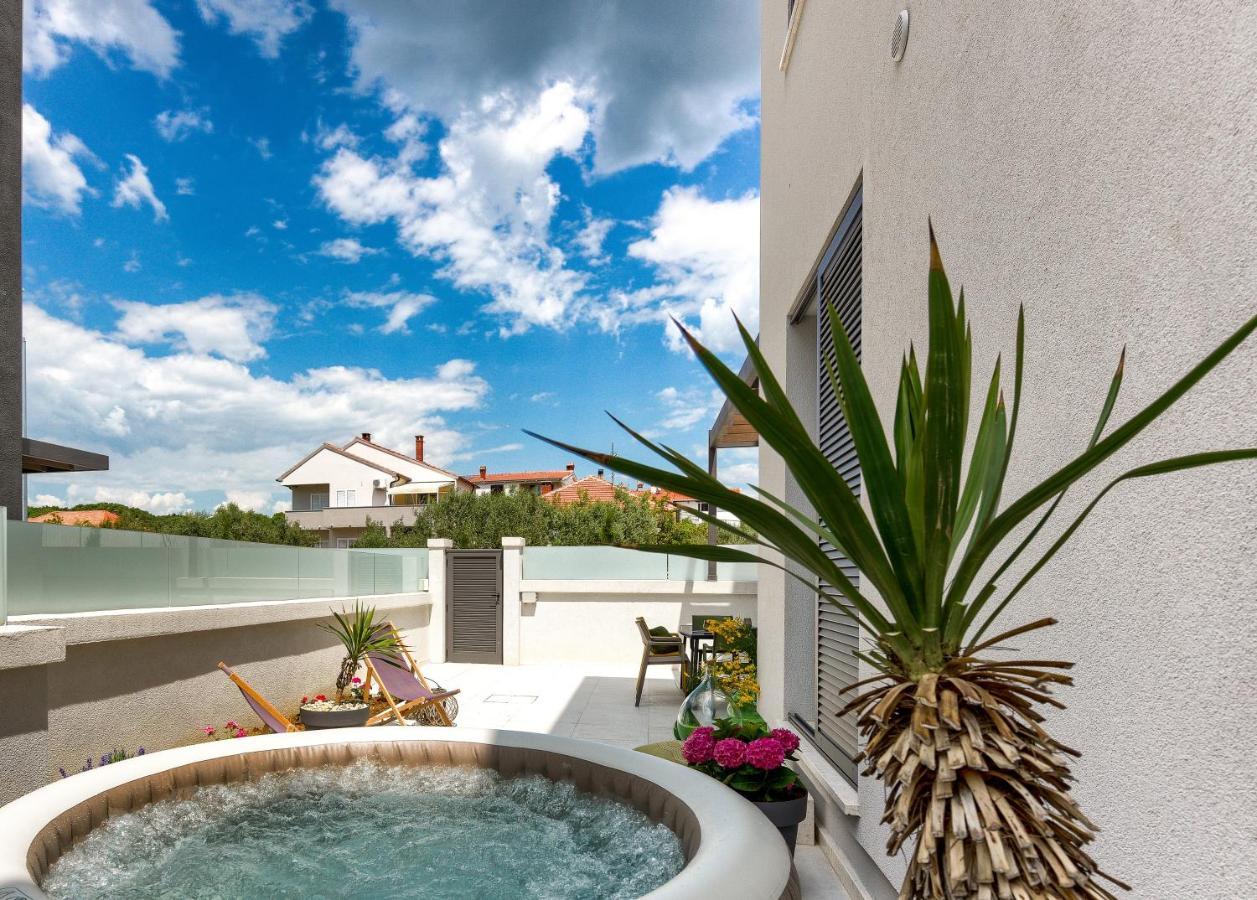 Lunula Appartement *